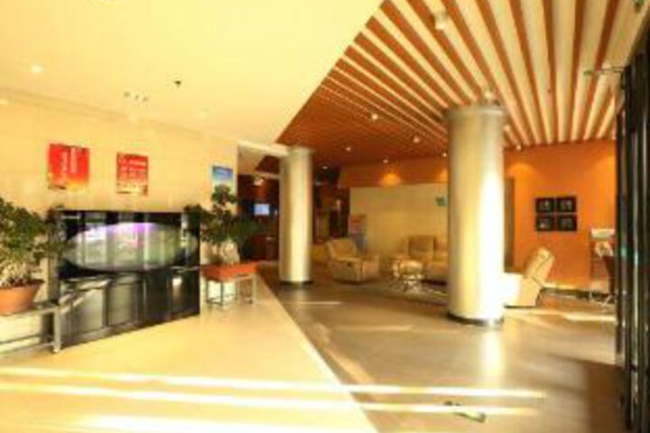 Photo of Jinjing Collection Hotel (Nanyang Railway Station Xinhua City Plaza)