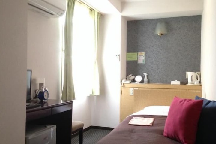 Room 17 of 31
