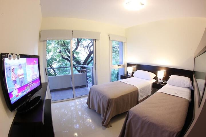 Room 4 of 30