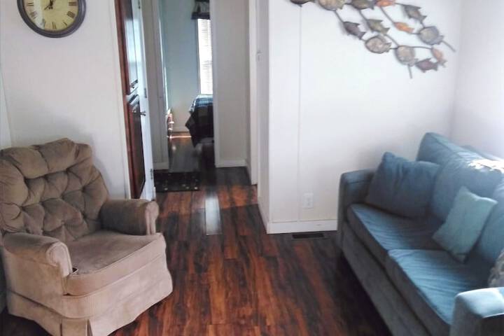 Room 7 of 25
