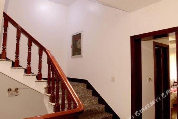 Yandang Mountain Royal Peak Building Homestay