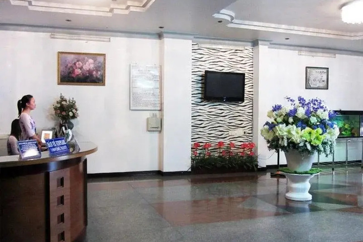 AMY HOTEL