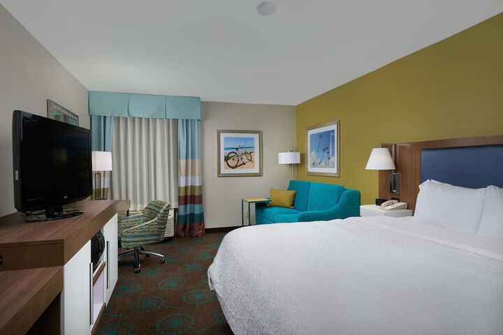 1 King Bed with Refrigerator, Microwave (8 of 29)