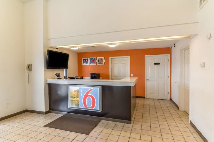 Motel 6 DURHAM NC in Durham, NC