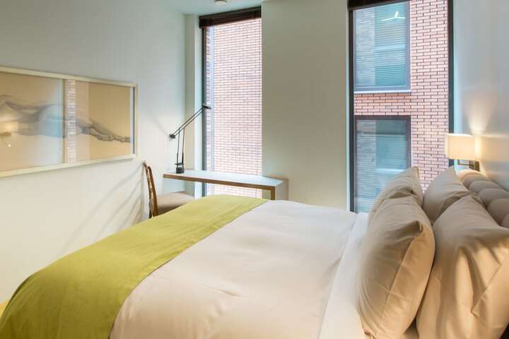 Room 4 of 171