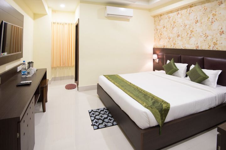 Room 13 of 46