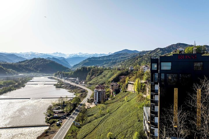 Rossi Luxury Hotel