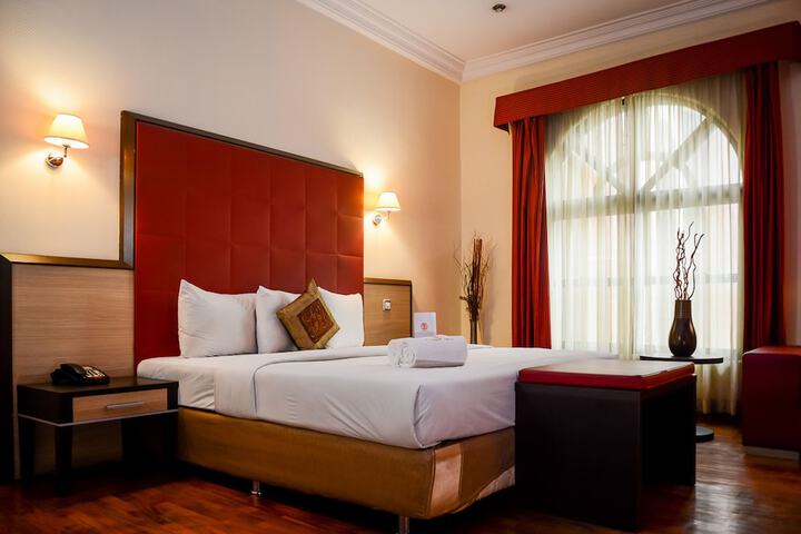 Room 14 of 14