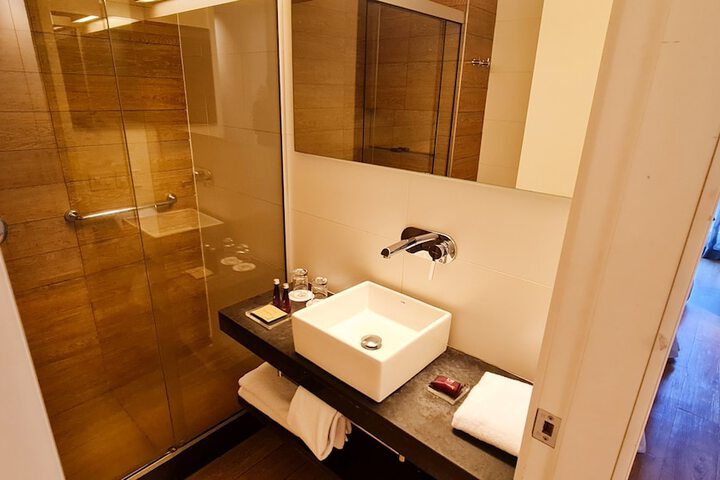 Room 60 of 90