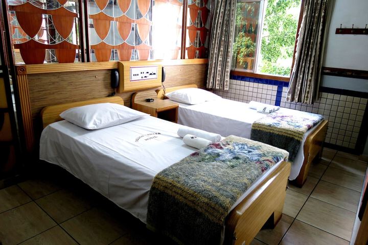 Room 13 of 56