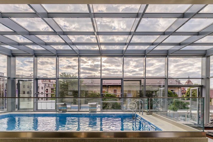 Pool 48 of 90