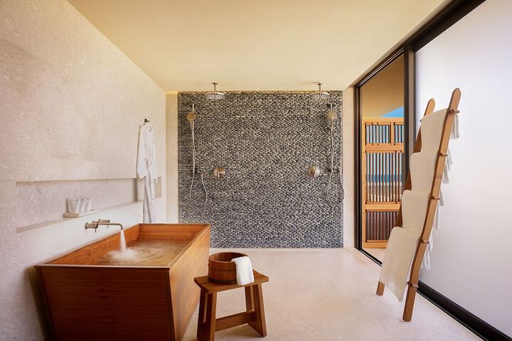 Room 125 of 180