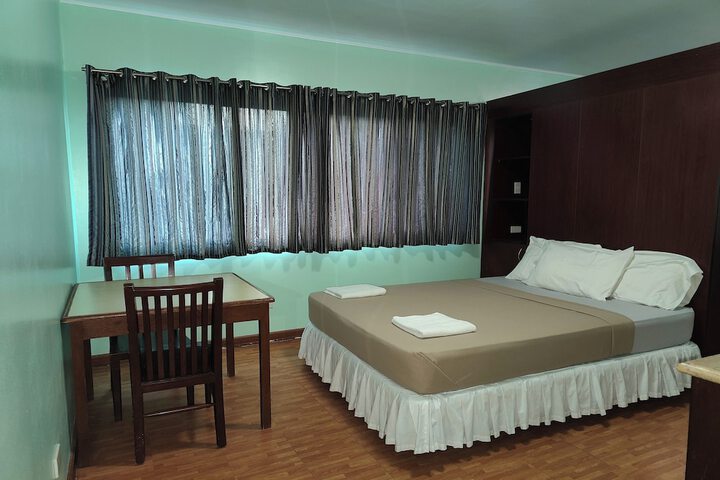 Room 3 of 31