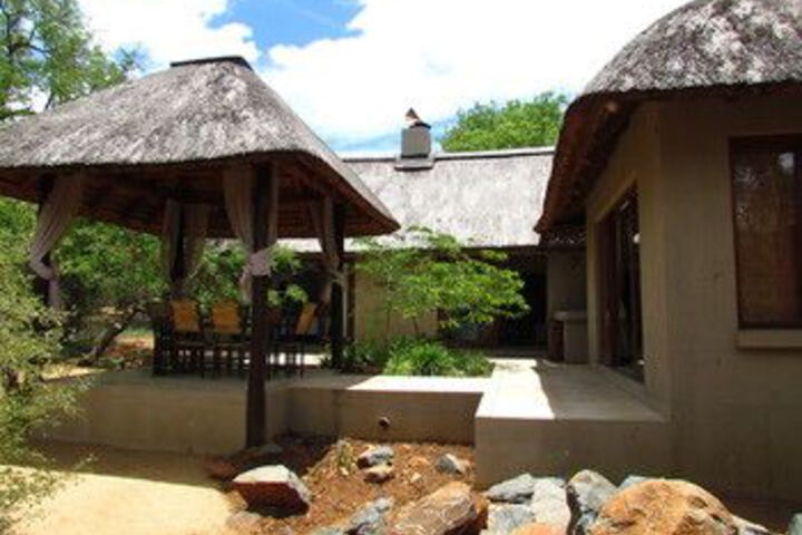 Hotel Exterior 16 of 61