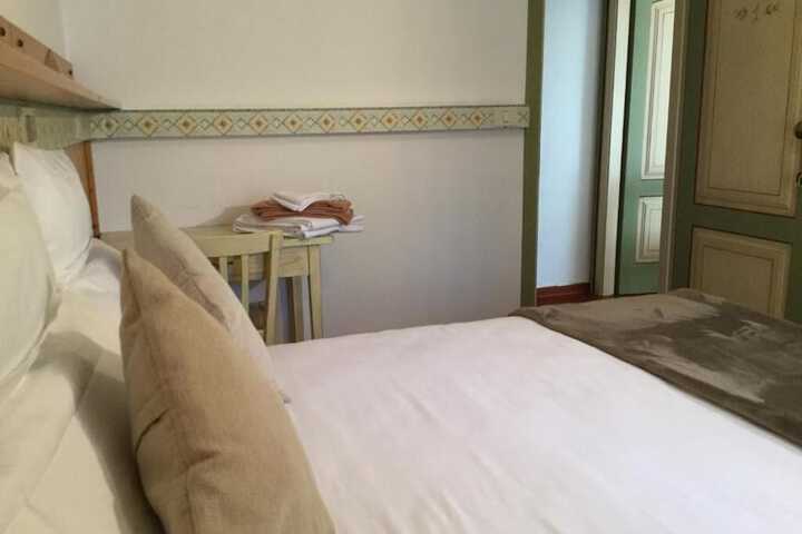 Room 17 of 17