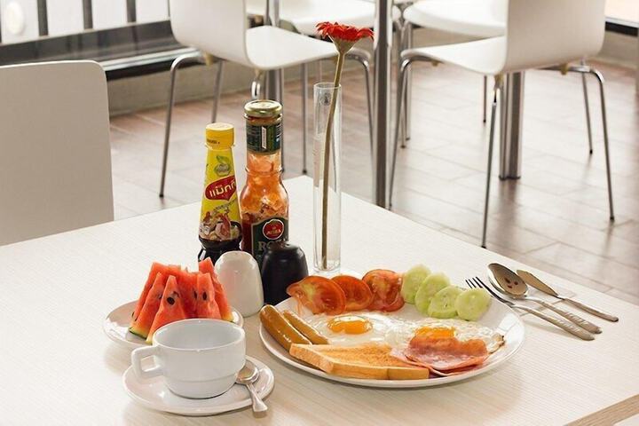 Breakfast/Coffee Service 23 of 46