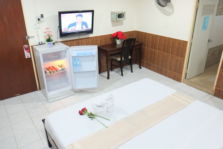 Room 10 of 52