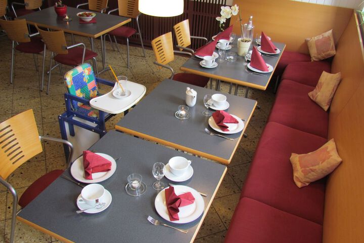 Breakfast/Coffee Service 13 of 23