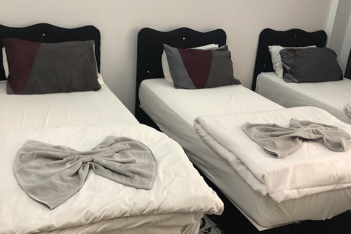 Room 32 of 137