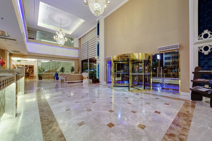 Hotel 2 of 77