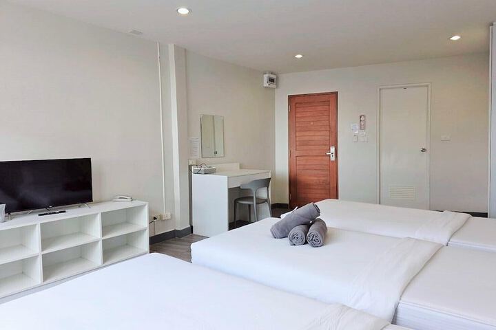 Room 25 of 57