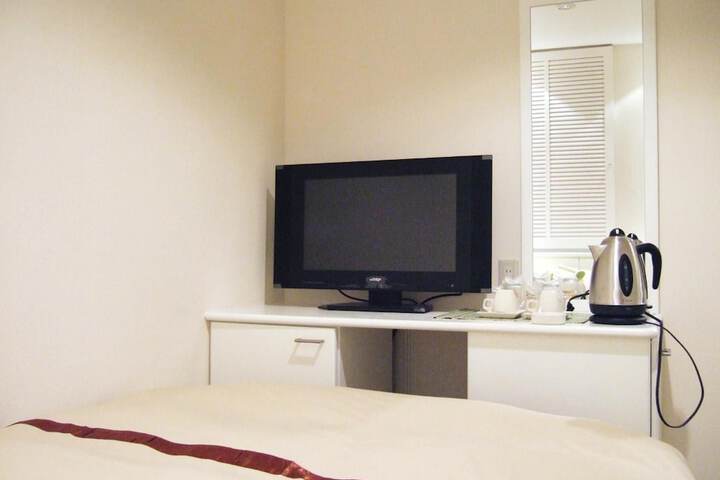 Room 14 of 47