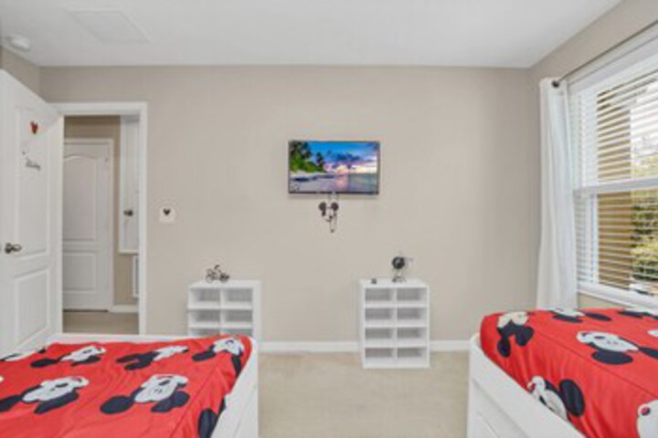 Room 42 of 44