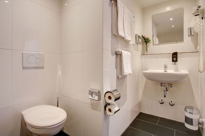 Bathroom Interior Photo