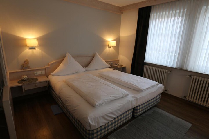 Room 11 of 59