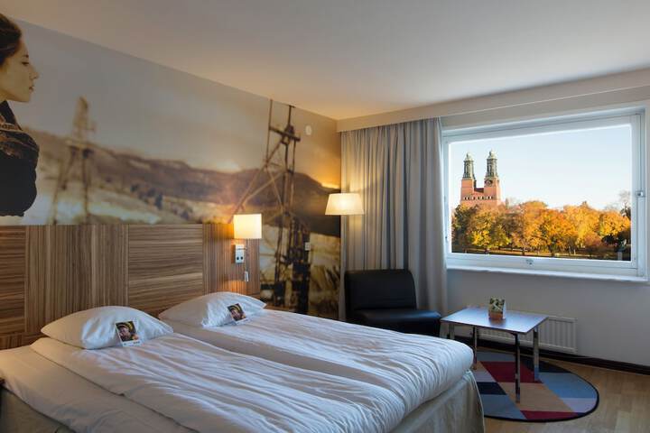 Room 25 of 51