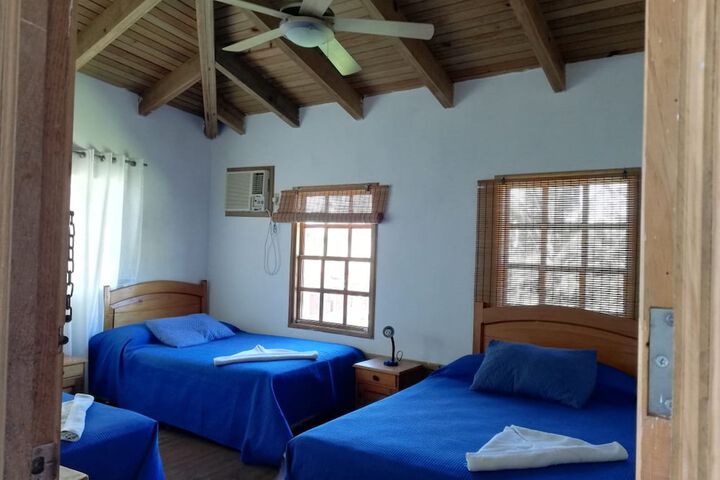 Room 12 of 31