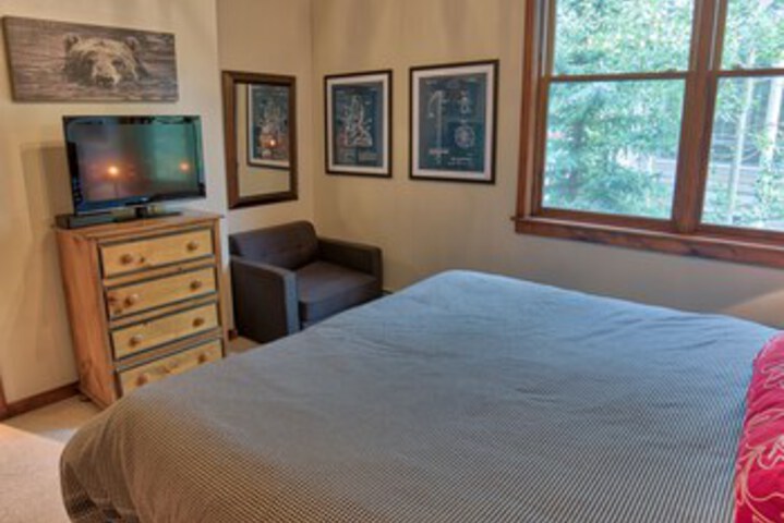 Room 31 of 38