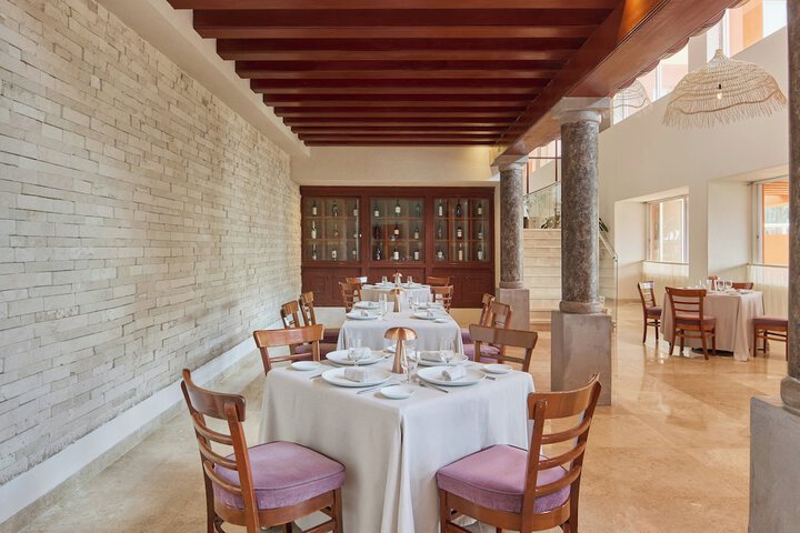 Dining 57 of 164