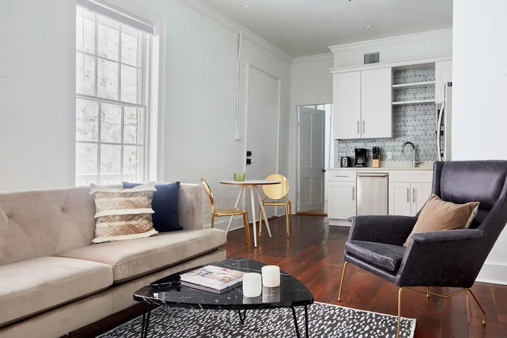 Image of Sunny Arts Warehouse District Suites by Sonder