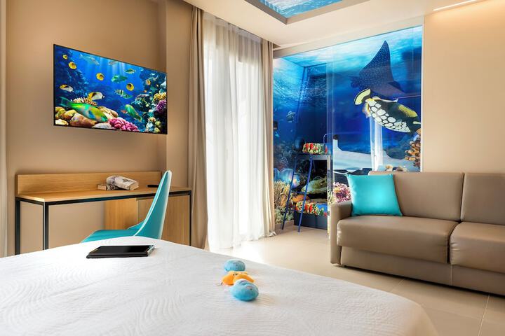 Room 14 of 86