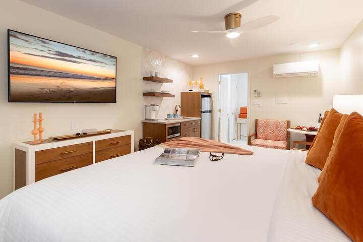 Room 3 of 62
