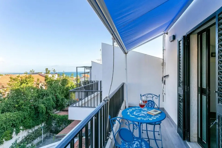 Terrace/Patio 7 of 14