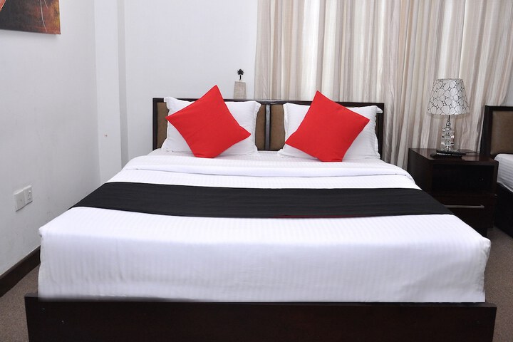 Room 14 of 38