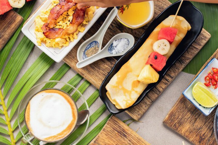 Breakfast/Coffee Service 88 of 120