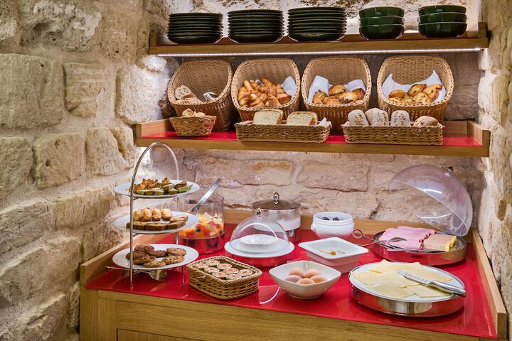Breakfast/Coffee Service 49 of 66