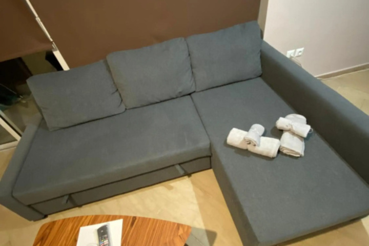 Room 5 of 15