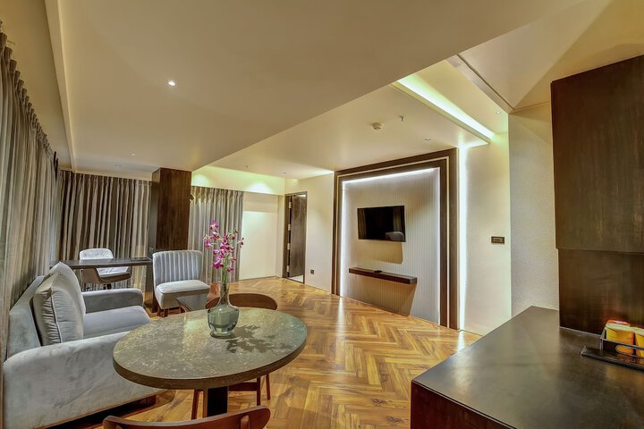Room 19 of 58
