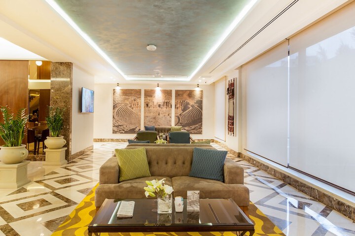 Guest Lobby