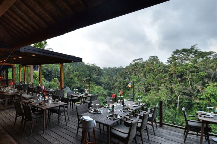 Dining 116 of 141
