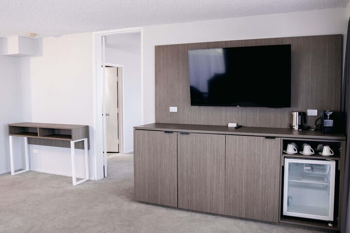 Room 43 of 150