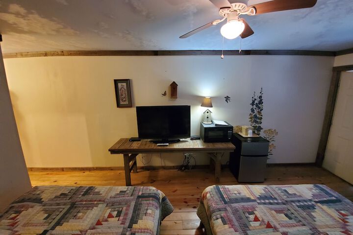 Room 4 of 55