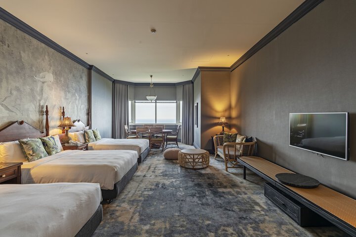Room 12 of 74