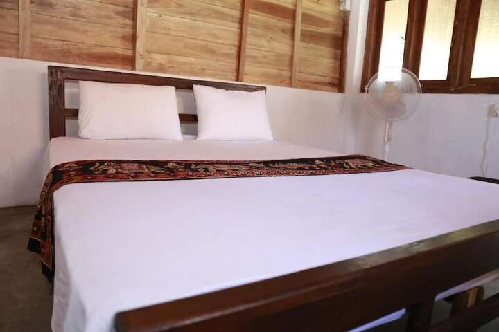 Room 9 of 30
