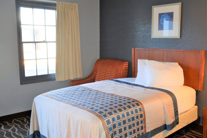 Standard Room, King or Two Doubles (7 of 15)