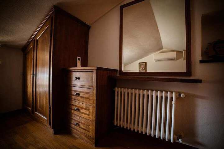 Room 10 of 35